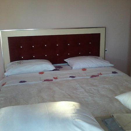 Apartment Adi Sarandë エクステリア 写真